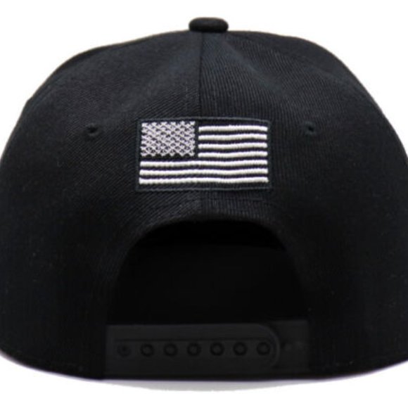 USA Headlines Flag Snapback Hat - Picture 6 of 7